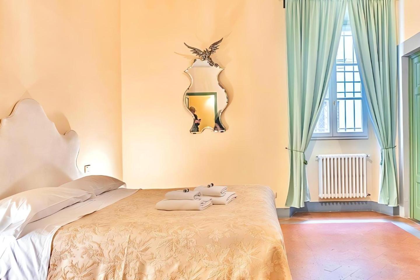 The Luxury Florence Historic Palace Of Santa Croce Exterior photo
